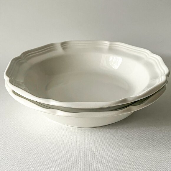 Mikasa French Countryside Soup Bowls F9000 Set 2 White Scalloped Rim 8.25" Japan - Picture 1 of 9
